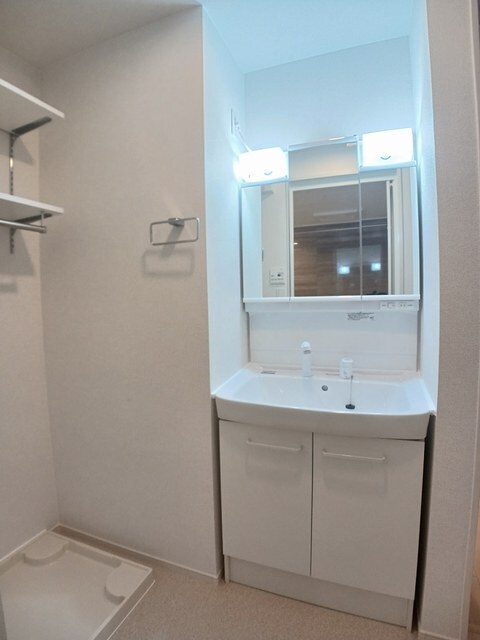 物件内観写真9　(洗面所)