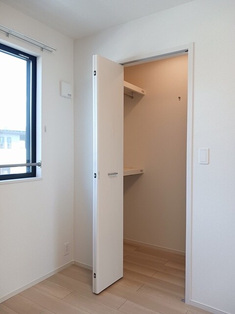 物件内観写真9　(収納)