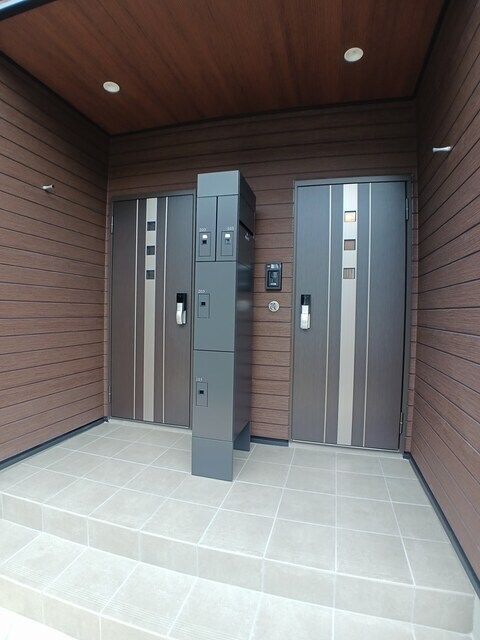 物件外観写真2　(その他共有部分)