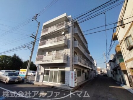 ホワイトマンション外観写真