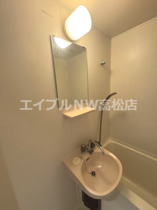 洗面・脱衣所(バス／シャワールーム等)