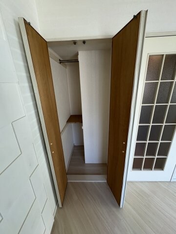 物件内観写真11　(廊下)