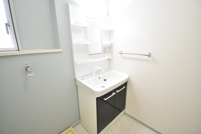 物件内観写真5　(洗面台)