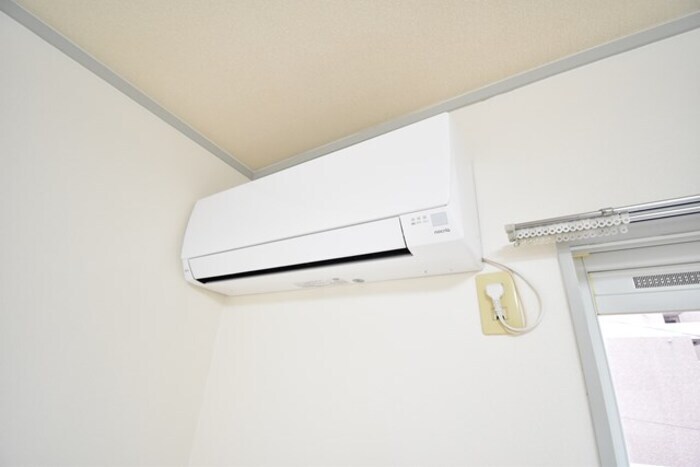 物件内観写真22　(備付エアコン（洋室）)