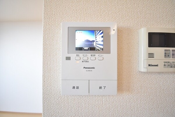 建物設備(モニター付インターホン)