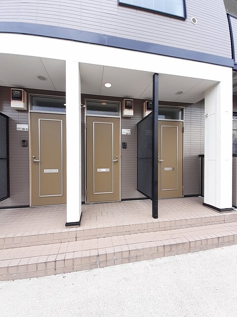 物件外観写真2　(その他共有部分)