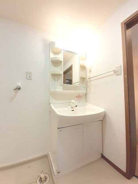 物件内観写真6　(洗面所)