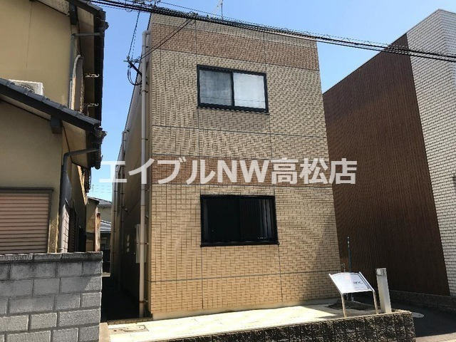 コンフォール