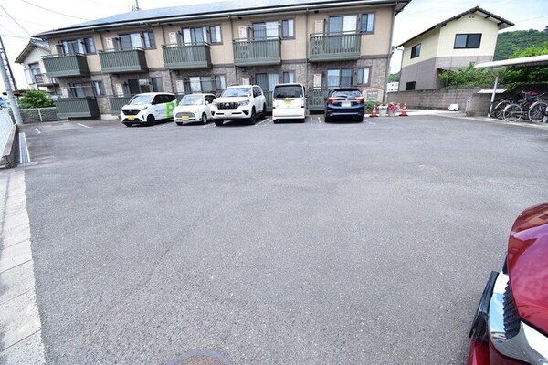駐車場(駐車場)