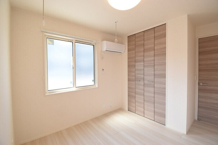 物件内観写真9　(洋室)