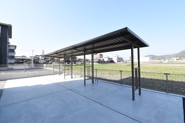 建物設備(駐輪場)