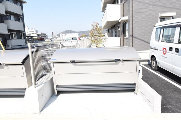 ゴミストッカー