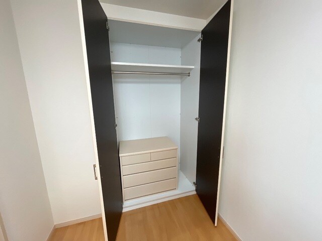 物件内観写真12　(クローゼット)