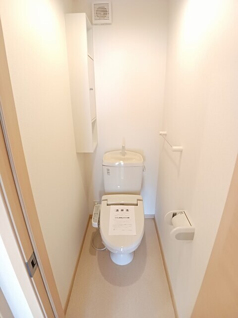 物件内観写真6　(トイレ)