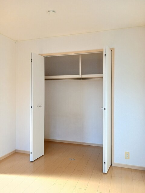 物件内観写真9　(収納)