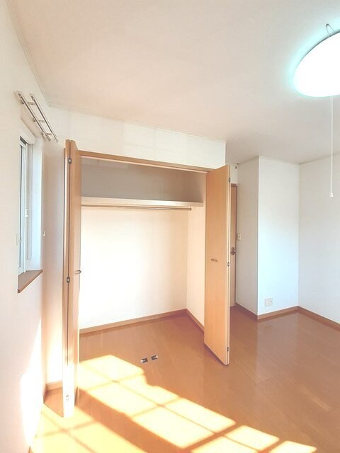 物件内観写真10　(収納)