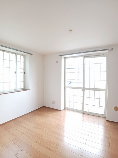 物件内観写真13　(居室・リビング)