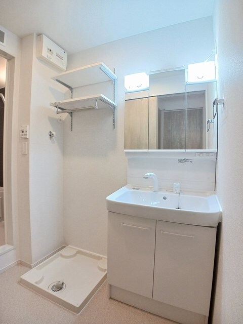 物件内観写真5　(洗面所)