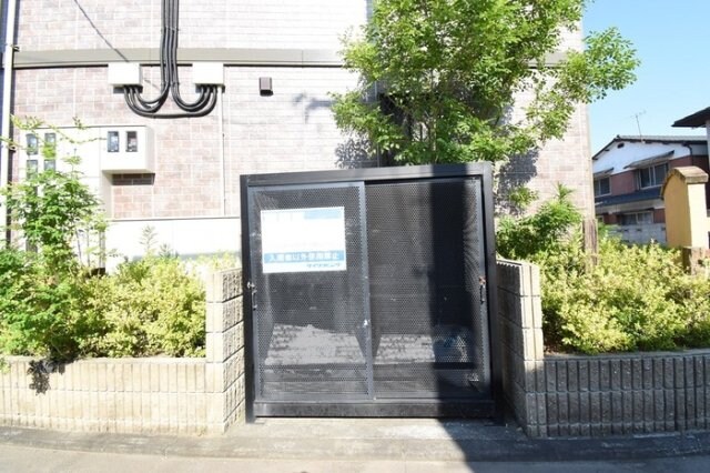 物件内観写真20　(ゴミストッカー)