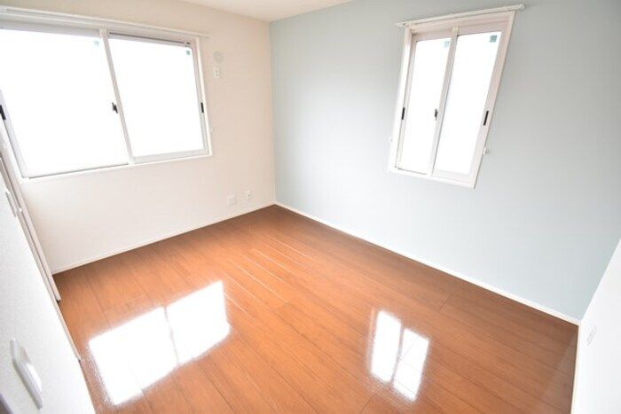 物件内観写真11　(洋室６帖)