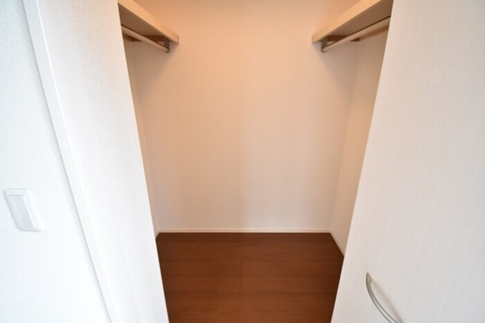 物件内観写真14　(ウォークインクローゼット（洋室）)