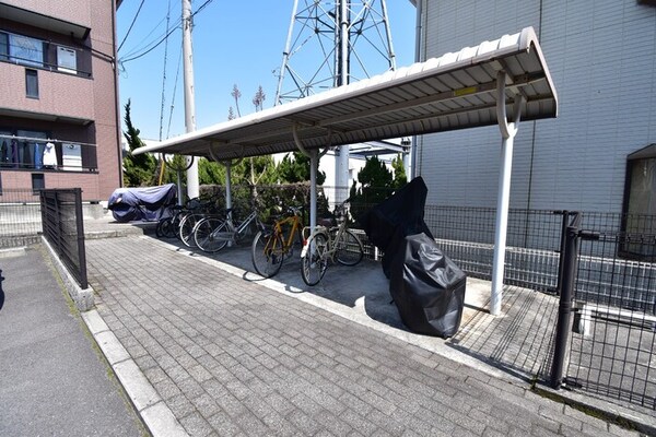 建物設備(駐輪場)
