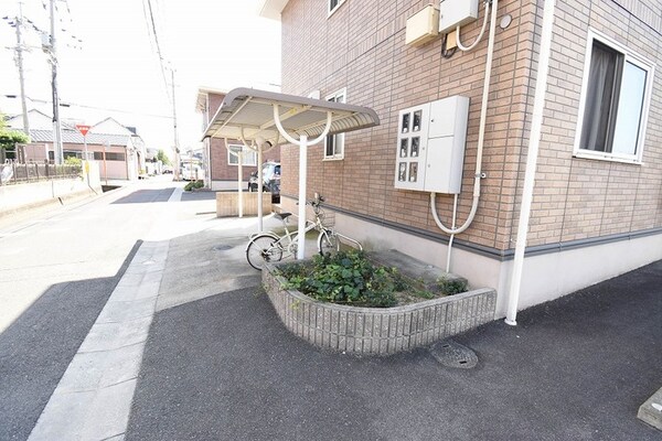 建物設備(駐輪場)