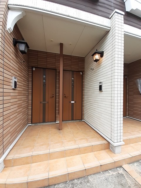 物件外観写真2　(その他共有部分)