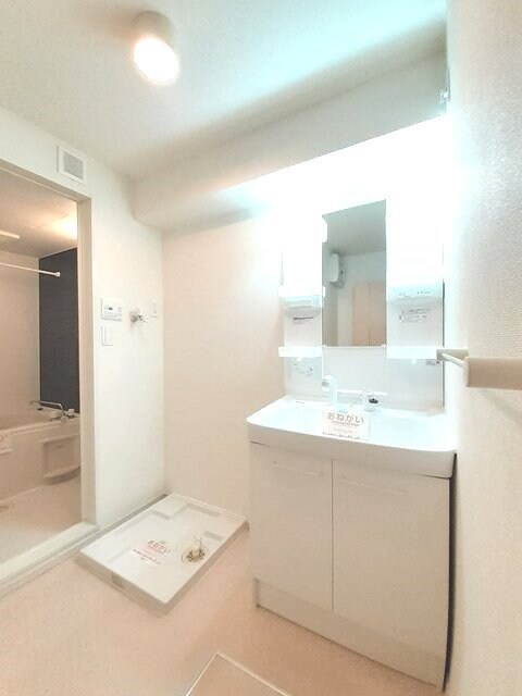 物件内観写真6　(洗面所)