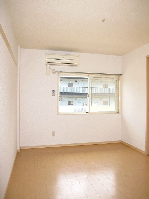 物件内観写真10　(その他部屋・スペース)