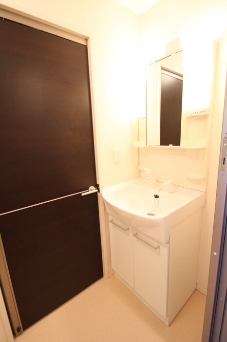 物件内観写真6　(洗髪洗面化粧台)
