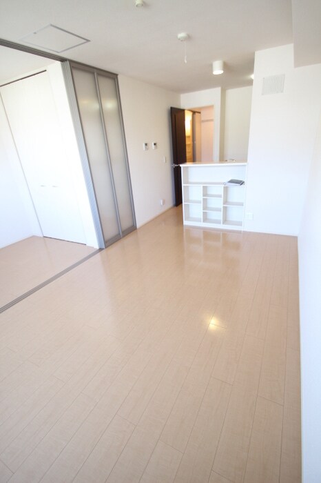 物件内観写真8　(LDK)