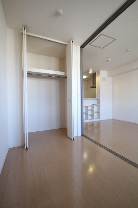 物件内観写真10　(洋室)