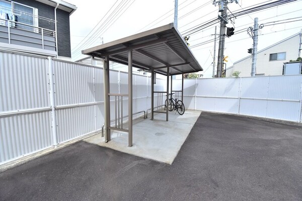 建物設備(駐輪場)