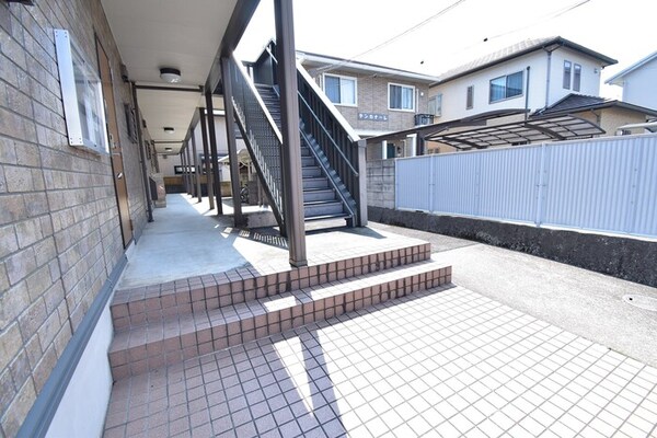 エントランス(エントランス)