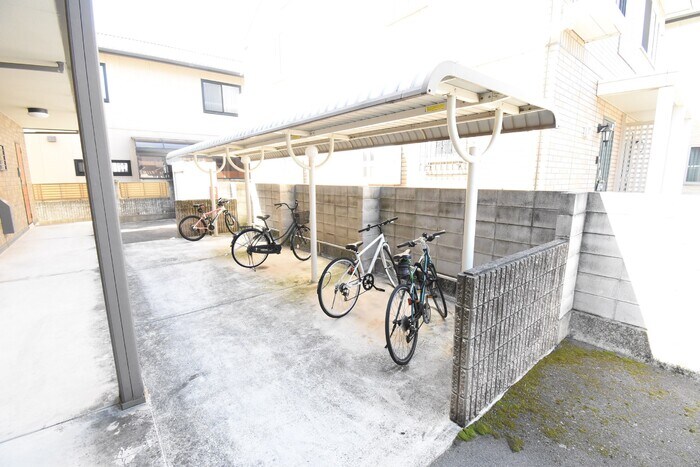 物件内観写真24　(駐輪場)