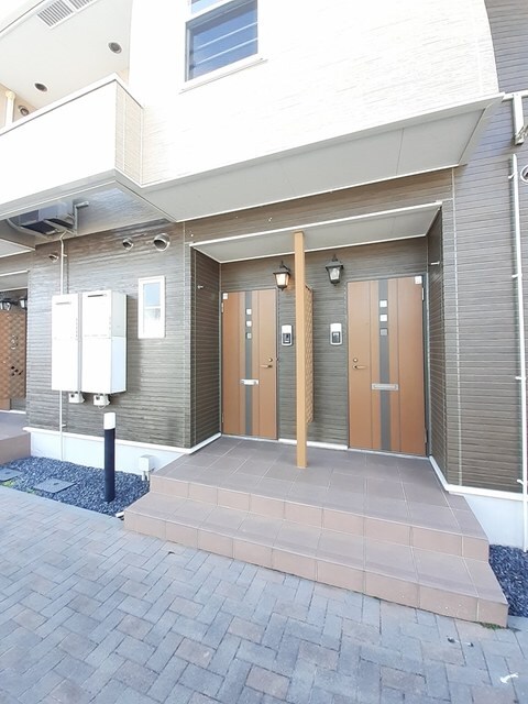 物件外観写真2　(その他共有部分)