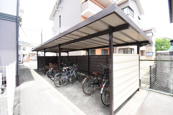 建物設備(駐輪場)
