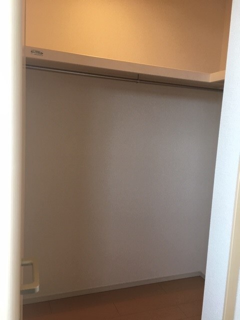 物件内観写真11　(収納)