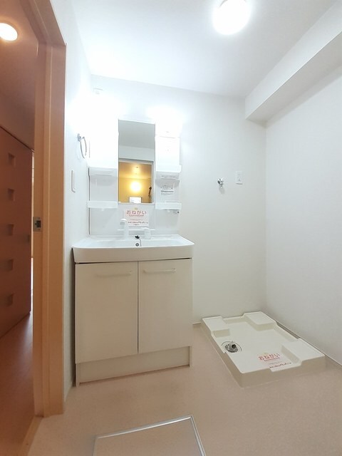 物件内観写真7　(洗面所)