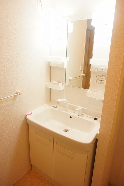 物件内観写真6　(洗面所)