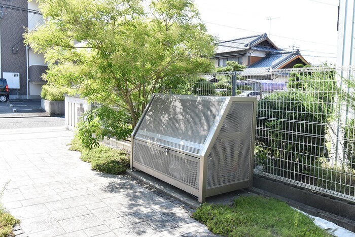 物件内観写真18　(ゴミ置場)