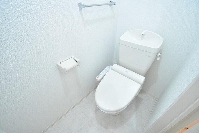 物件内観写真6　(温水洗浄暖房便座)