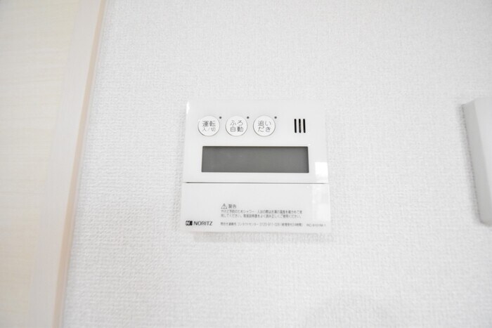 物件内観写真13　(追い焚き給湯)