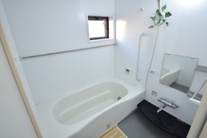 物件内観写真4　(浴室)