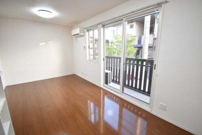 物件内観写真15　(ＬＤＫ１１．７帖)