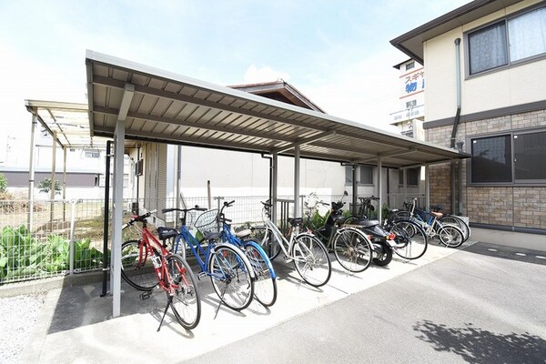 建物設備(駐輪場)