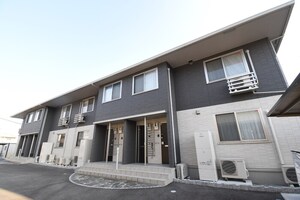 レグルス C棟外観写真