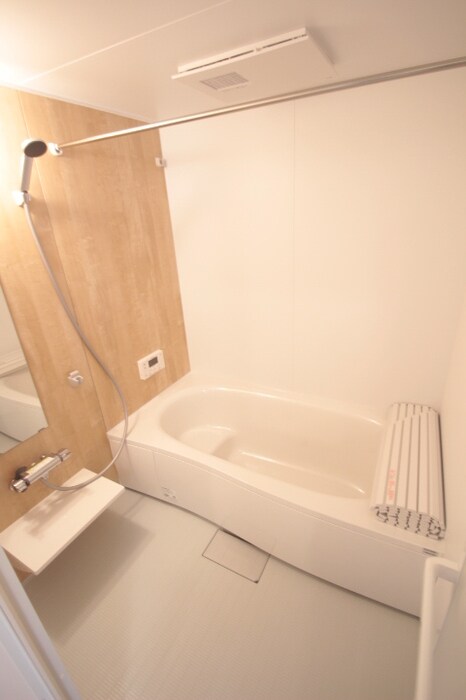 物件内観写真5　(一坪風呂)