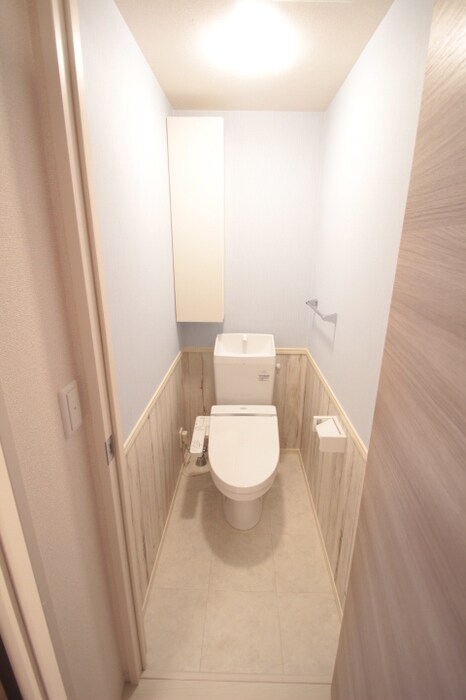 物件内観写真7　(温水洗浄暖房便座)